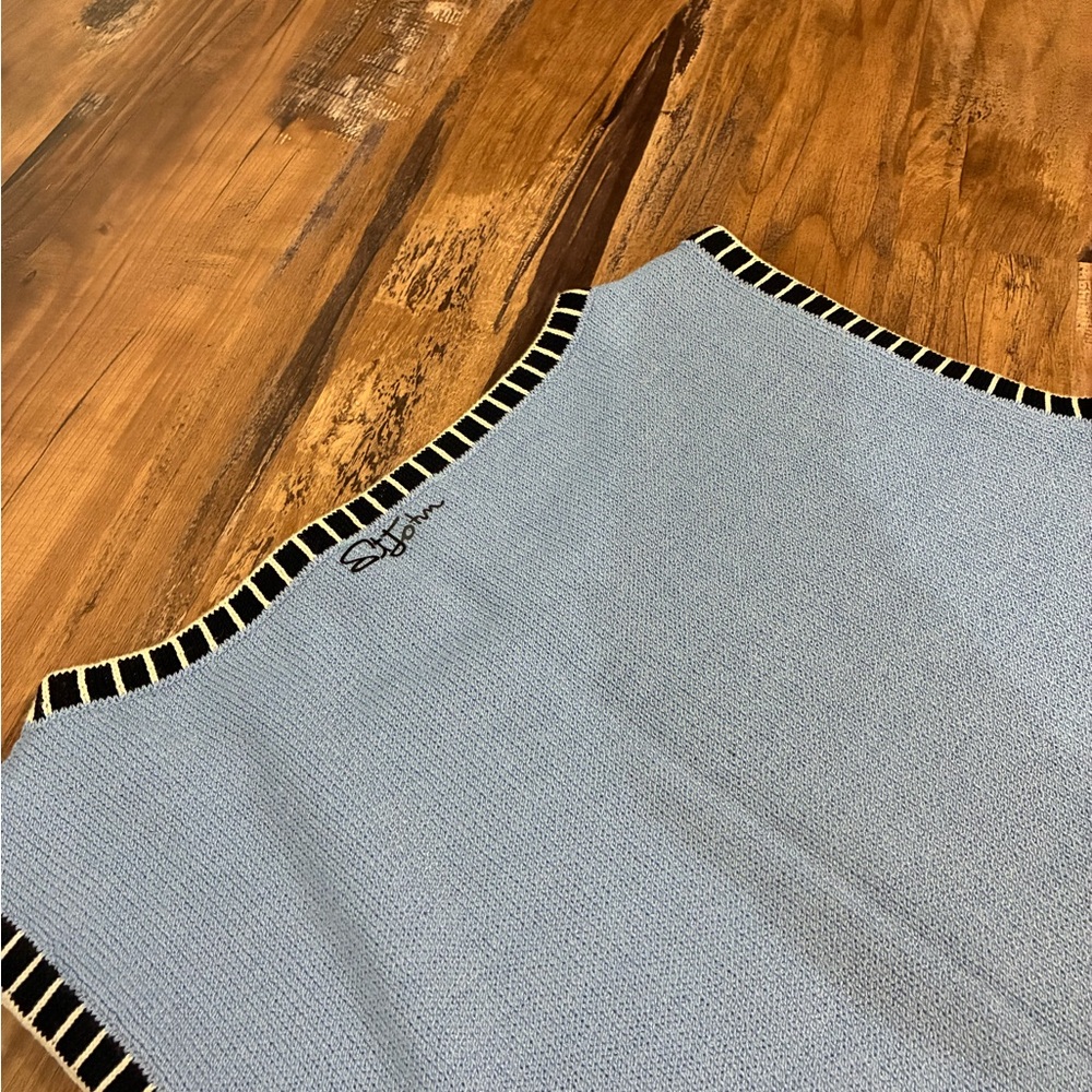 St John women’s L Knit Top Blue Sleeveless Tank Black Trim Santana Sport - Picture 5 of 5